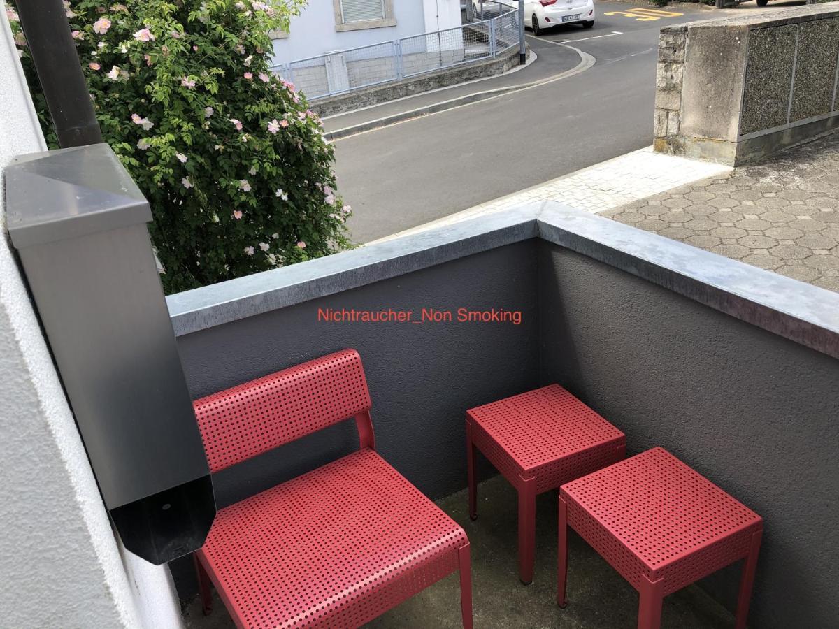 Altstadt Naehe 7 Min Fussweg Ueber Alte Maibruecke Zu Pension Mit Balkon & Garten, Ideal For Long Stay, Relocation Ochsenfurt Kültér fotó