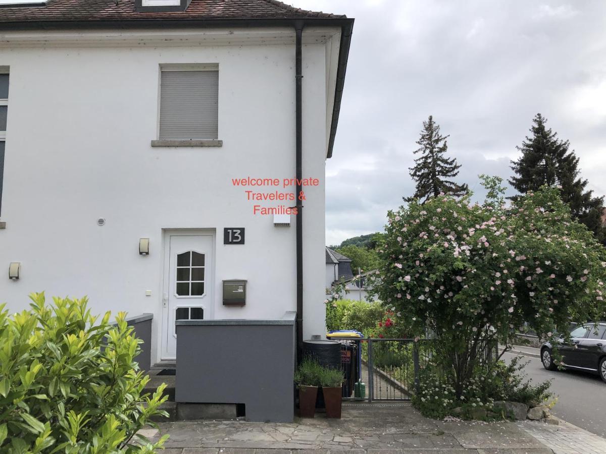 Altstadt Naehe 7 Min Fussweg Ueber Alte Maibruecke Zu Pension Mit Balkon & Garten, Ideal For Long Stay, Relocation Ochsenfurt Kültér fotó