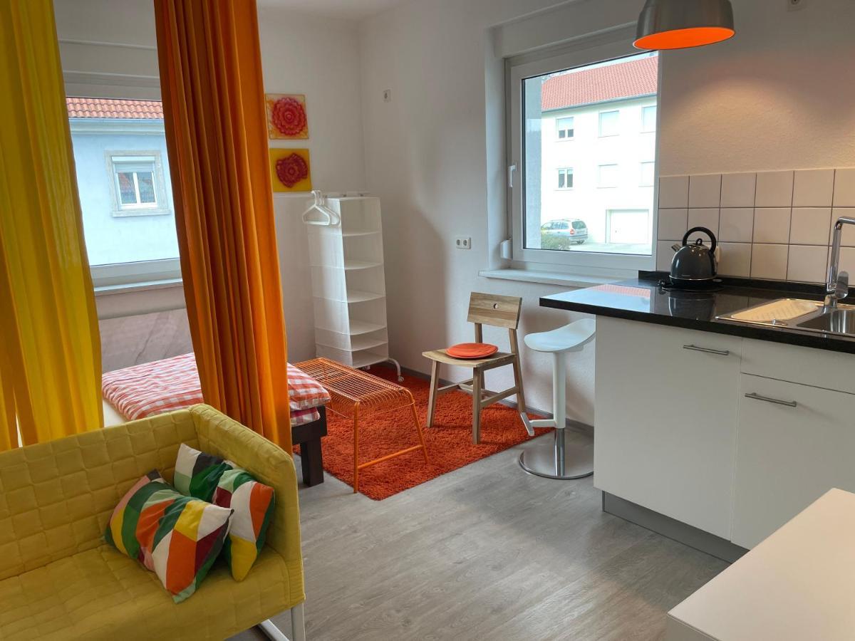 Altstadt Naehe 7 Min Fussweg Ueber Alte Maibruecke Zu Pension Mit Balkon & Garten, Ideal For Long Stay, Relocation Ochsenfurt Kültér fotó