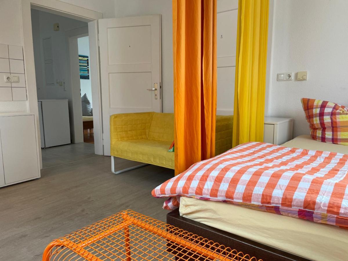 Altstadt Naehe 7 Min Fussweg Ueber Alte Maibruecke Zu Pension Mit Balkon & Garten, Ideal For Long Stay, Relocation Ochsenfurt Kültér fotó