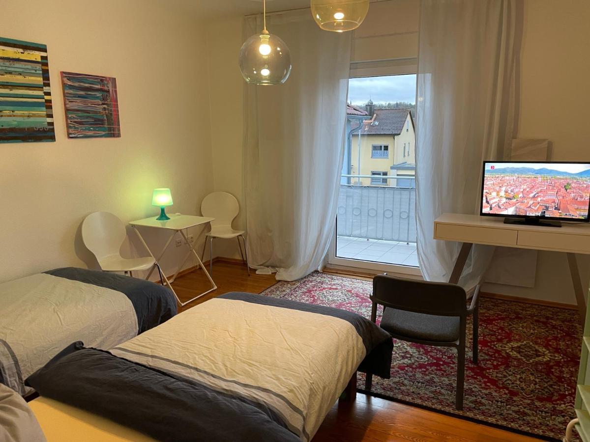 Altstadt Naehe 7 Min Fussweg Ueber Alte Maibruecke Zu Pension Mit Balkon & Garten, Ideal For Long Stay, Relocation Ochsenfurt Kültér fotó